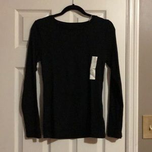 Black long sleeve T-shirt